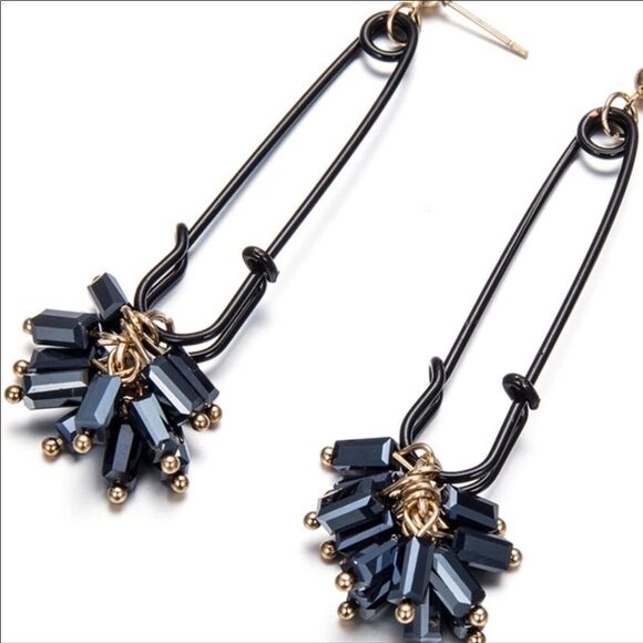 Black Safety Pin Floral Seed Bead Dangle Earrings -NEW - Picture 4 of 4